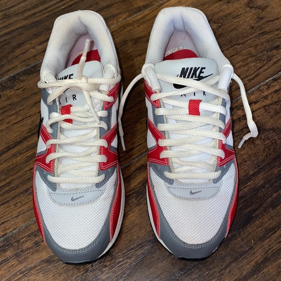 Nike AirMax - RED/BLACK/WHITE/GRAY - size 6youth - Picture 2 of 5